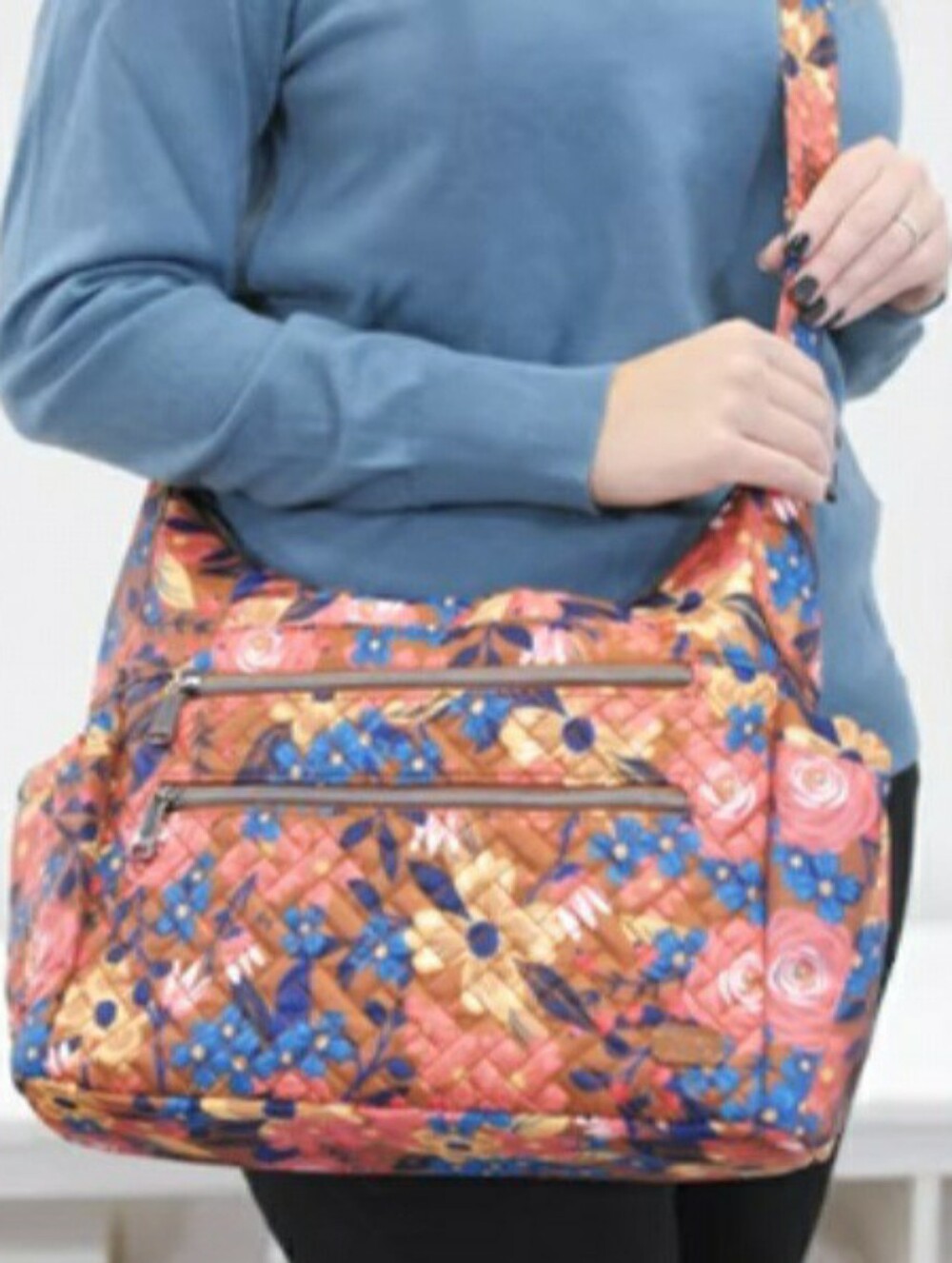 Lug "Camper SE" Quilted Floral Multi-Pocket Crossbody Bag